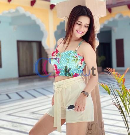 Call girls Service in Delhi 8826243211 Delhi Call girls agency