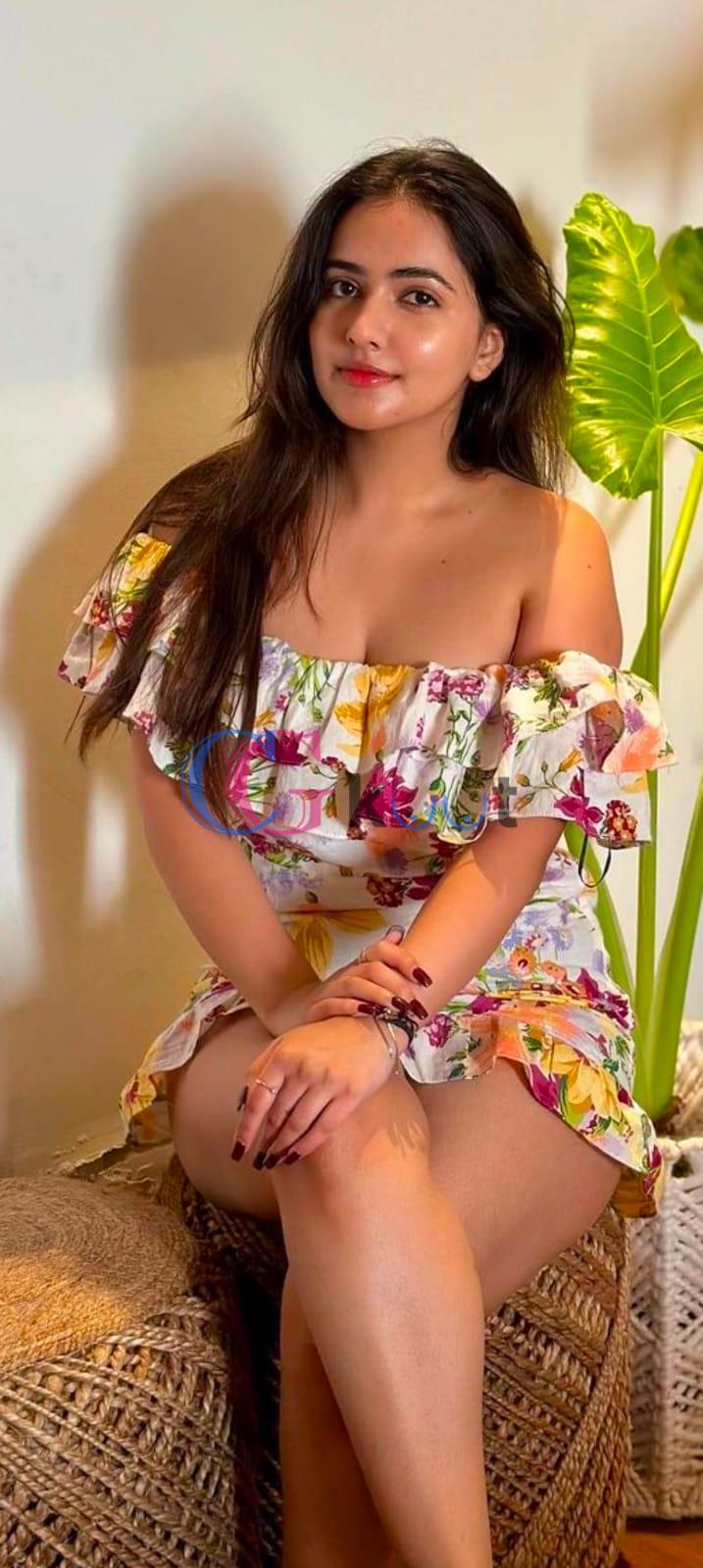 High profile vip college girl and aunty available💦🌟